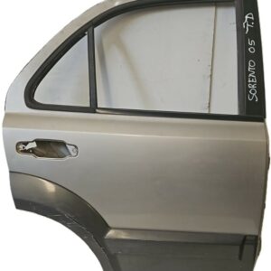 PUERTA TRASERA DERECHA KIA SORENTO AÑO 2005