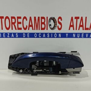 MANETA EXTERIOR DELANTERA DERECHA SKODA SUPER B AÑO 2010