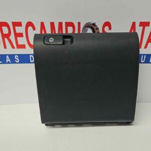 GUANTERA VOLKSWAGEN TIGUAN AÑO 2010