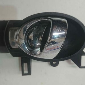 MANETA INTERIOR DELANTERA IZQUIERDA NISSAN JUKE AĂO 2017