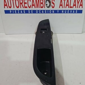 BOTONERA ELEVALUNA DELANTERA DERECHA SSANGYONG REXTON AÑO 2007