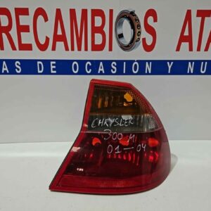 PILOTO TRASERO DERECHO CHRYSLER 300M AÑO 2001-2004