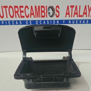 GUANTERA PORTAOBJETOS CENTRAL DEL SALPICADERO CHEVROLET CAPTIVA AÑO 2009