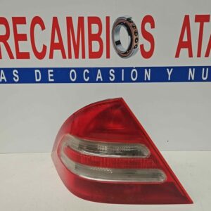 PILOTO TRASERO IZQUIERDO 4 PUERTAS MERCEDES-BENZ CLASE C (W203) AÑO 2000-2007
