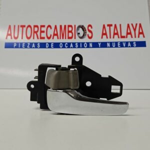 MANETA INTERIOR DELANTERA IZQUIERDA (5P) CROMADA MITSUBISHI GRANDIS AÑO 2007