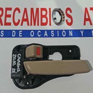 MANETA INTERIOR DELANTERA IZQUIERDA KIA CARENS AÑO 2010