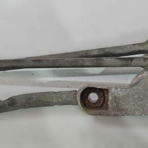 MOTOR LIMPIA DELANTERO Y VARILLAJE FORD FIESTA AÑO 2010