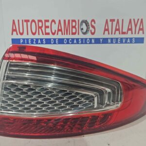 PILOTO EXTERIOR TRASERO DERECHO 5 PUERTAS FORD MONDEO AÑO 2011