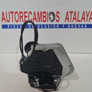 CERRADURA TRASERA IZQUIERDA TOYOTA AURIS AÑO 2008