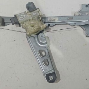 ELEVALUNAS DELANTERO DERECHO PEUGEOT 5008 AÑO 2010