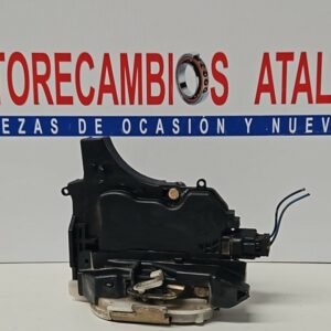 CERRADURA DELANTERA DERECHA MITSUBISHI GRANDIS AÑO 2007