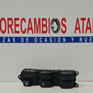 BOTONERA ELEVALUNAS DELANTERA IZQUIERDA MITSUBISHI GRANDIS AĂO 2007