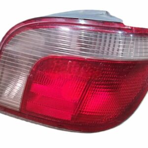 PILOTO TRASERO DERECHO 5 PUERTAS TOYOTA YARIS AÑO 99-05