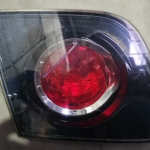 PILOTO INTERIOR TRASERO IZQUIERDO 4 PUERTAS MAZDA 3 (SERIE BK) AÑO 2004-2007
