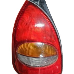 PILOTO TRASERO IZQUIERDO HYUNDAI LANTRA FAMILIAR AÑO 1995-2000