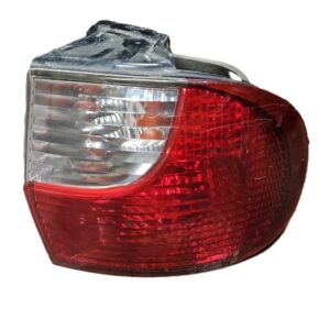 PILOTO EXTERIOR TRASERO DERECHO HYUNDAI H-1 AÑO 2000-2004