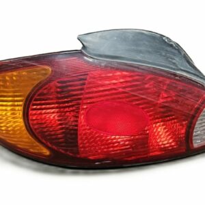 PILOTO TRASERO DERECHO 4/5 PUERTAS HYUNDAI LANTRA AÑO 1999-2001
