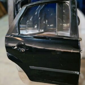 PUERTA TRASERA DERECHA 4 PUERTAS FORD FOCUS AÑO 2005-2011