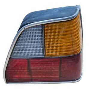 PILOTO TRASERO DERECHO VOLKSWAGEN GOLF II AÑO 1984-1991