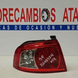 PILOTO EXTERIOR TRASERO IZQUIERDO KIA MAGENTIS AĂO 2003-2005