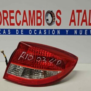 PILOTO TRASERO DERECHO 4 PUERTAS KIA RIO AÑO 2002-2005