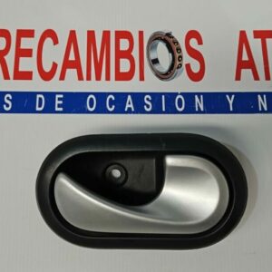 MANETA INTERIOR TRASERA DERECHA DACIA LOGAN AÑO 2012 FAMILIAR