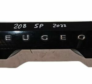 MOLDURA EMBELLECEDORA DEL PORTON 5 PUERTAS PEUGEOT 208 AÑO 2022