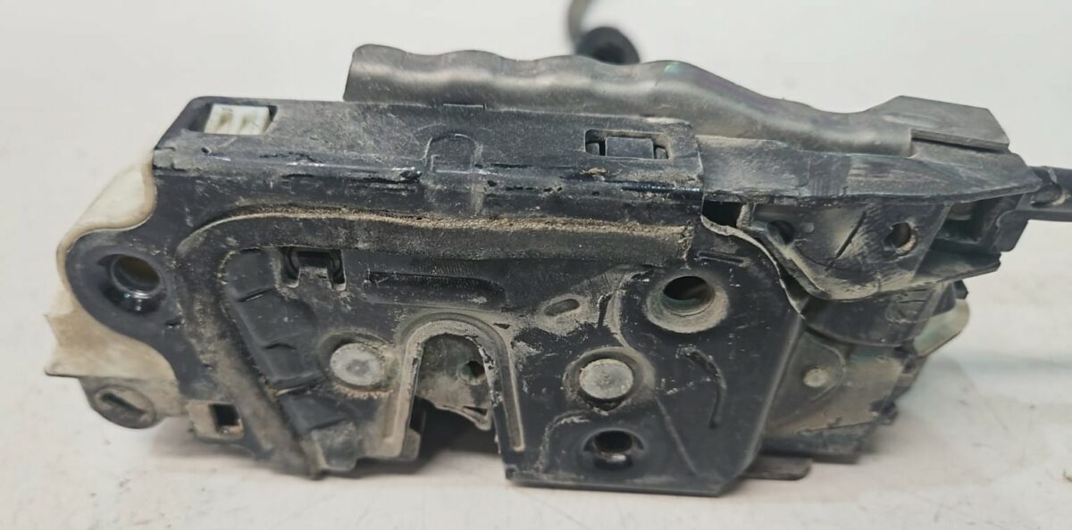 CERRADURA TRASERA DERECHA VOLKSWAGEN GOLF VI AÑO 08-12 - Imagen 3