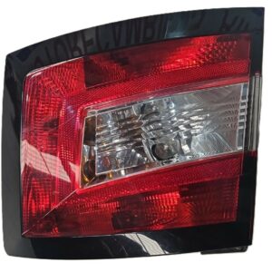PILOTO TRASERO IZQUIERDO 5 PUERTAS SKODA FABIA III ( NJ3) AĂO 2014-2021