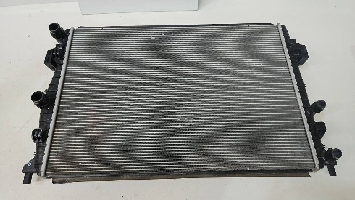 RADIADOR DE AGUA 1.0 GASOLINA SKODA FABIA AÑO 2021-