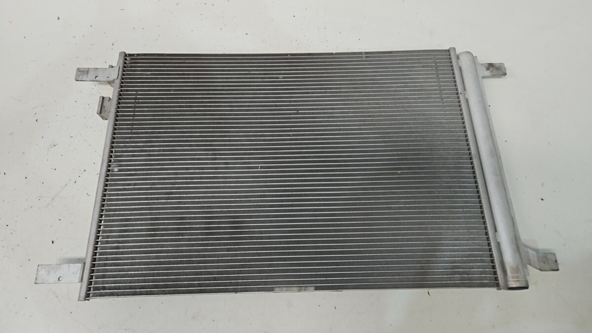 RADIADOR DE AIRE 1.0 GASOLINA SKODA FABIA AÑO 2021-