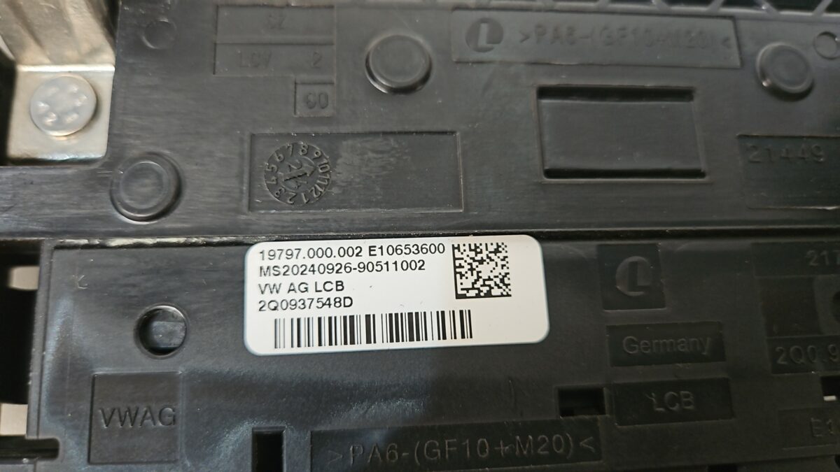 CAJA FUSIBLES SKODA FABIA AÑO 2021- - Imagen 3