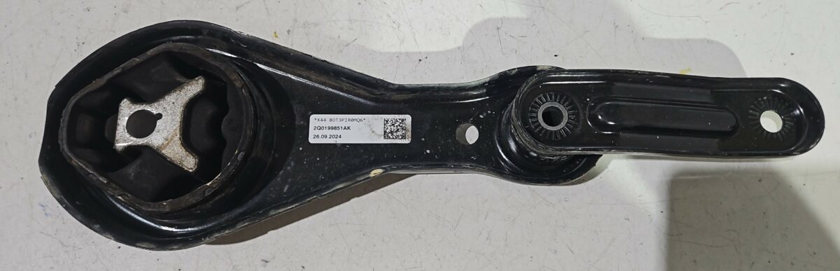 SOPORTE MOTOR TRASERO INFERIOR SKODA FABIA AÑO 2021- - Imagen 2