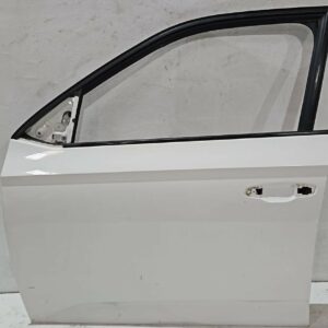 PUERTA DELANTERA IZQUIERDA 5 PUERTAS SKODA FABIA AÑO 2015